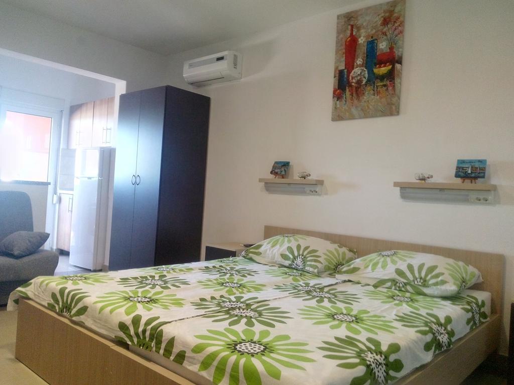 Apartments Glasnovic Vir Cameră foto